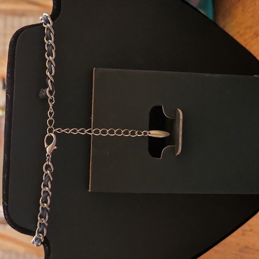 Fashion necklace, lt blue & clear stones, with silver chain, lobster claw hook - Picture 4 of 8